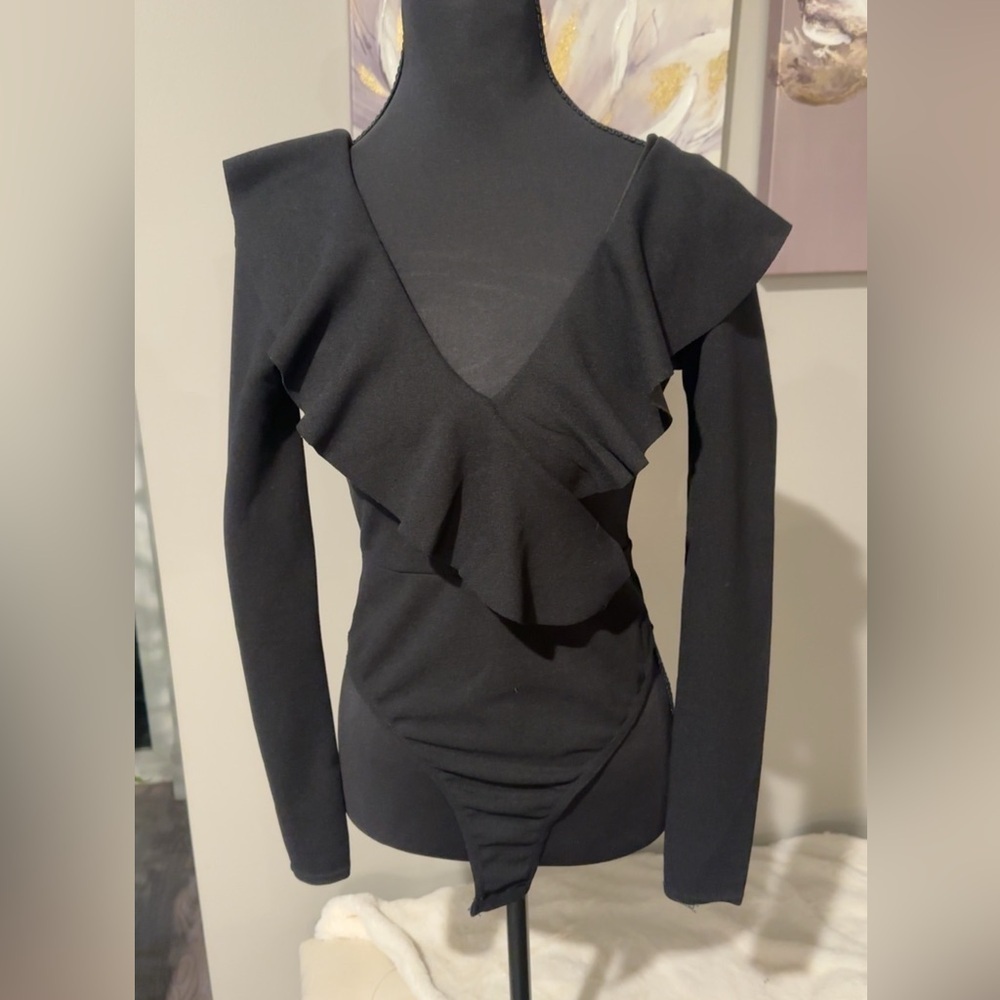 NWT Boohoo Elegant Black Ruffle Long Sleeve Bodysuit